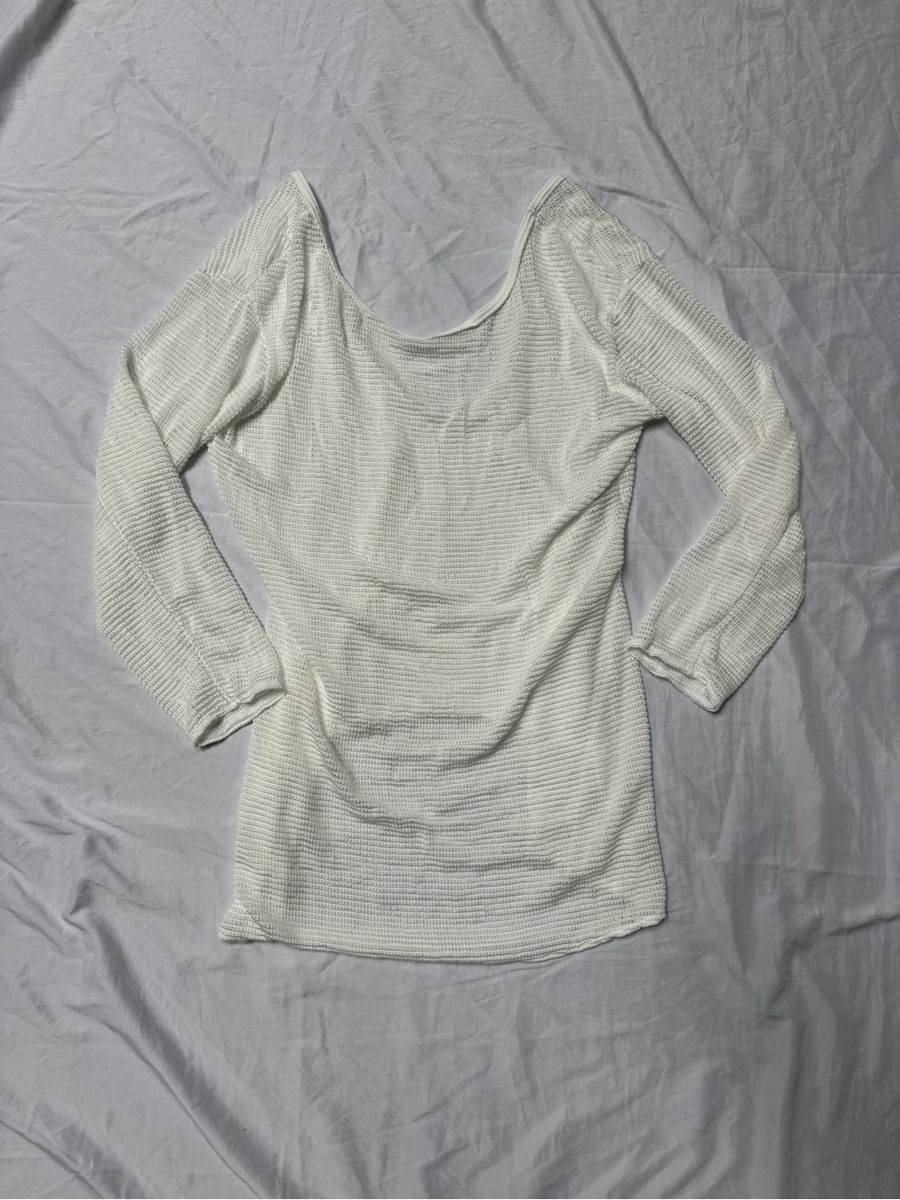 Women’s White Knit Long-Sleeve Top